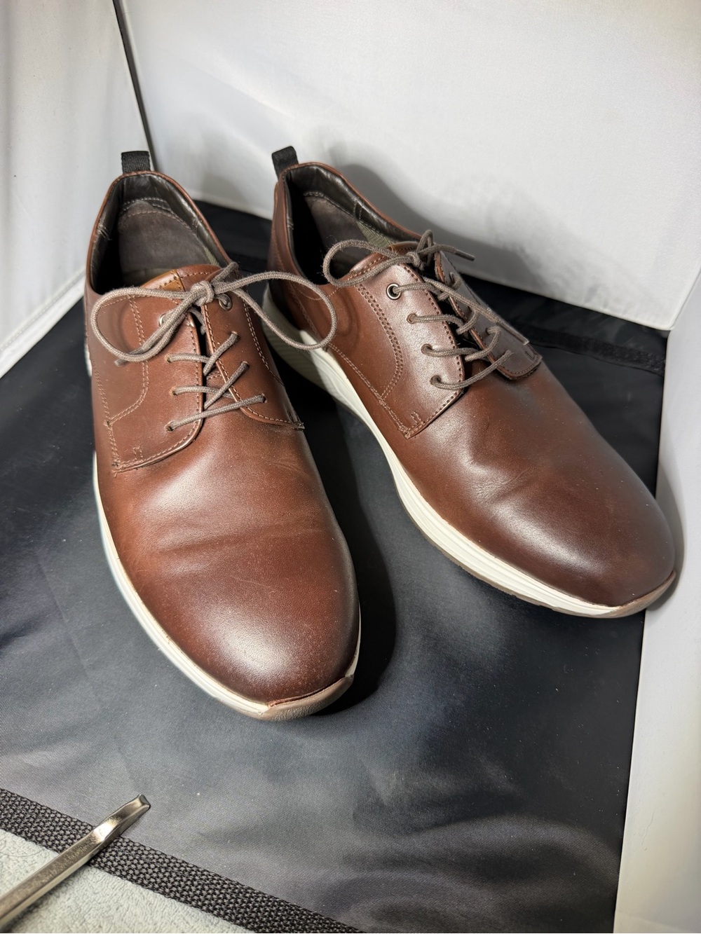 Johnston & Murphy Men’s 10.5 M Brown Leather Lace Up Casual Dress Shoes